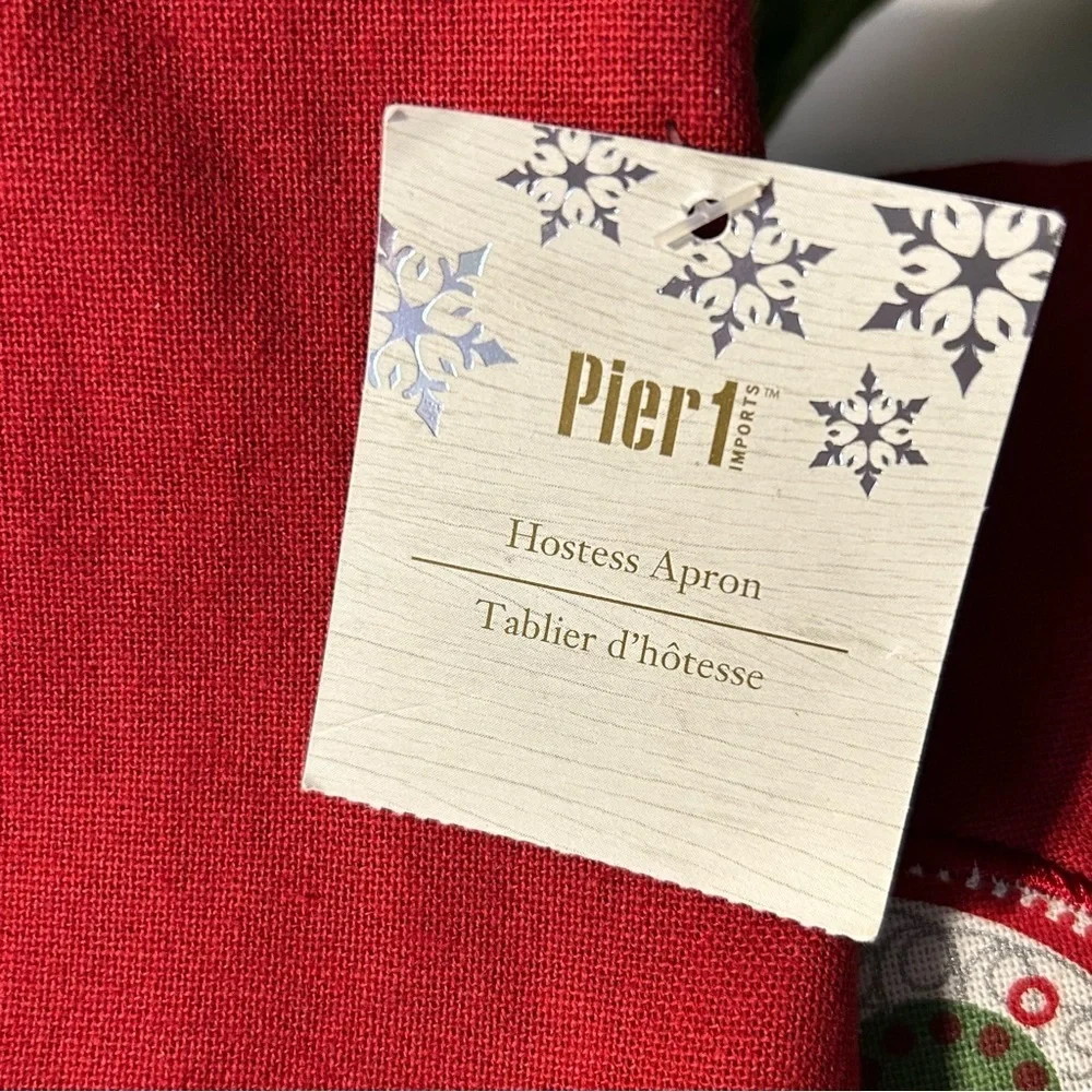 Pier 1 Holiday Red Apron with Snowman Design. NWT